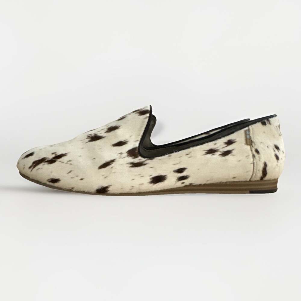 TOMS Darcy Birch Spotted Calf Hair Flats Womens 7 Slip On Shoes Cream Loafer